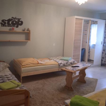 Amico Apartment Gron Bagian luar foto
